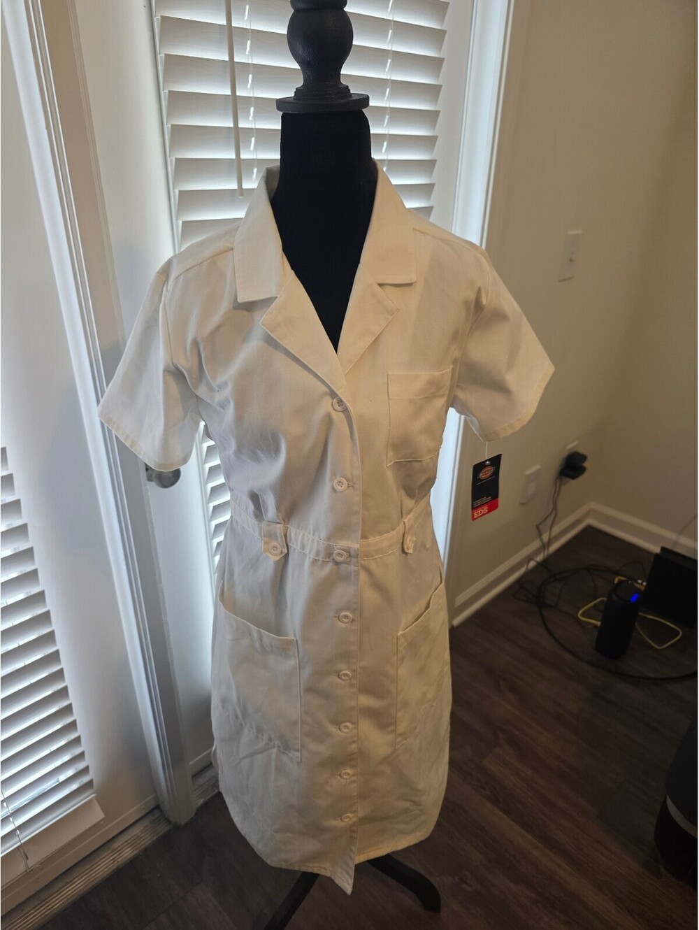 Dickies White Short Sleeve Work Dress Size S Made in Vietnam